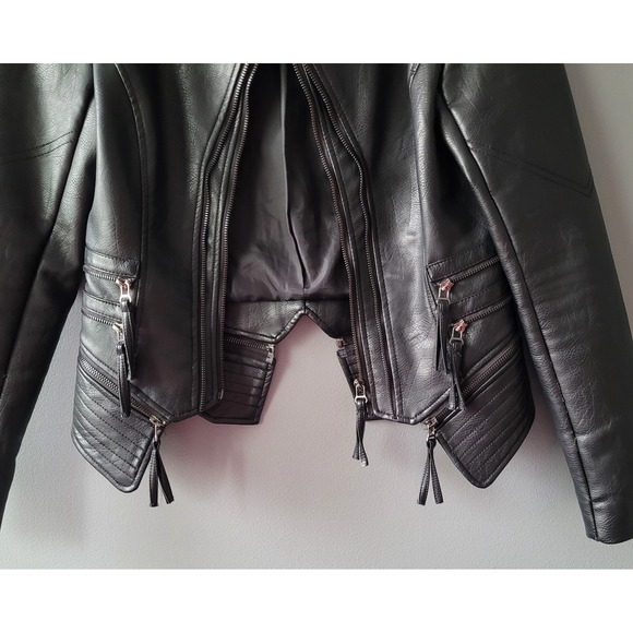 Romeo & Juliet Women's Couture Faux Leather Black Stylish Biker Jacket Size Med - Picture 5 of 15